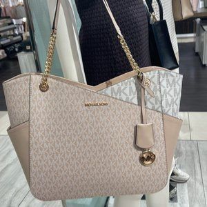 brown michael kors bolsa with gold chain